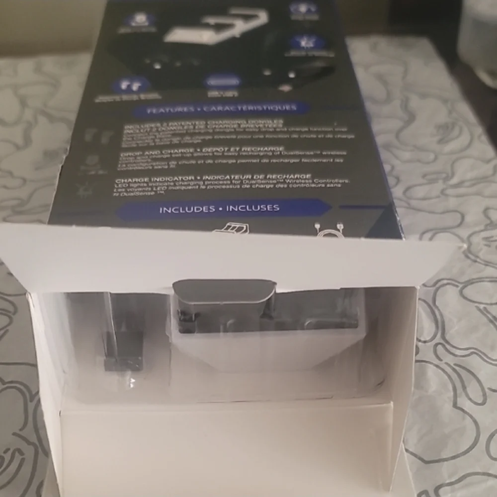 White & Black Charge Base for PlayStation 5